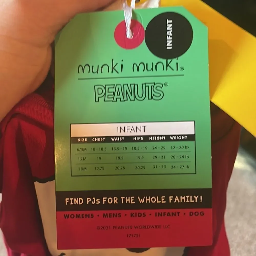 𝅺NWT Munki Munki Peanuts set boys pj set